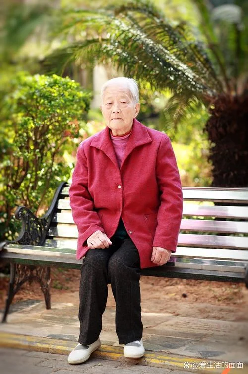梦见了已故的奶奶_2