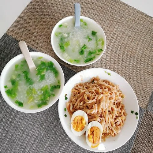 梦见吃饭和爸爸吵架_2