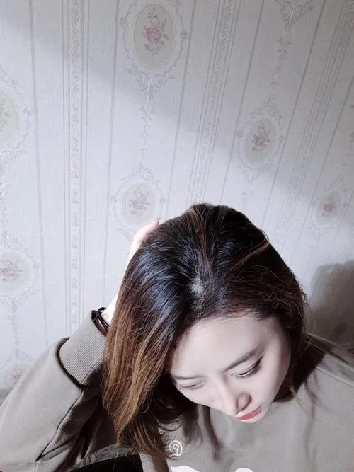 梦见老婆掉头发-梦见妻脱发