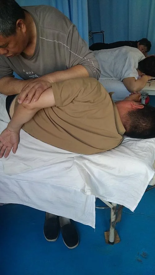 腰椎间盘突出自我按摩_2