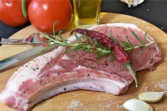 梦见肉坏了把它扔了_1