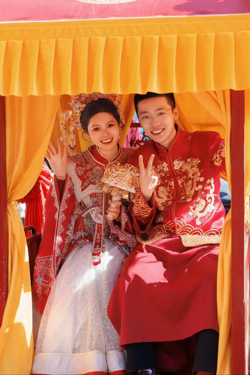 梦见自己结婚是_2