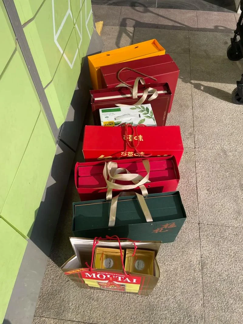 送礼送什么呢_1