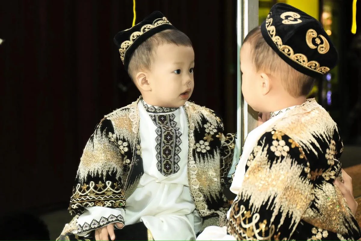 维吾尔族男婴起名_1
