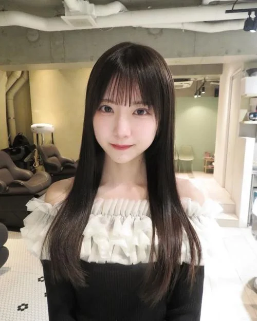 日本中文女大学生_2