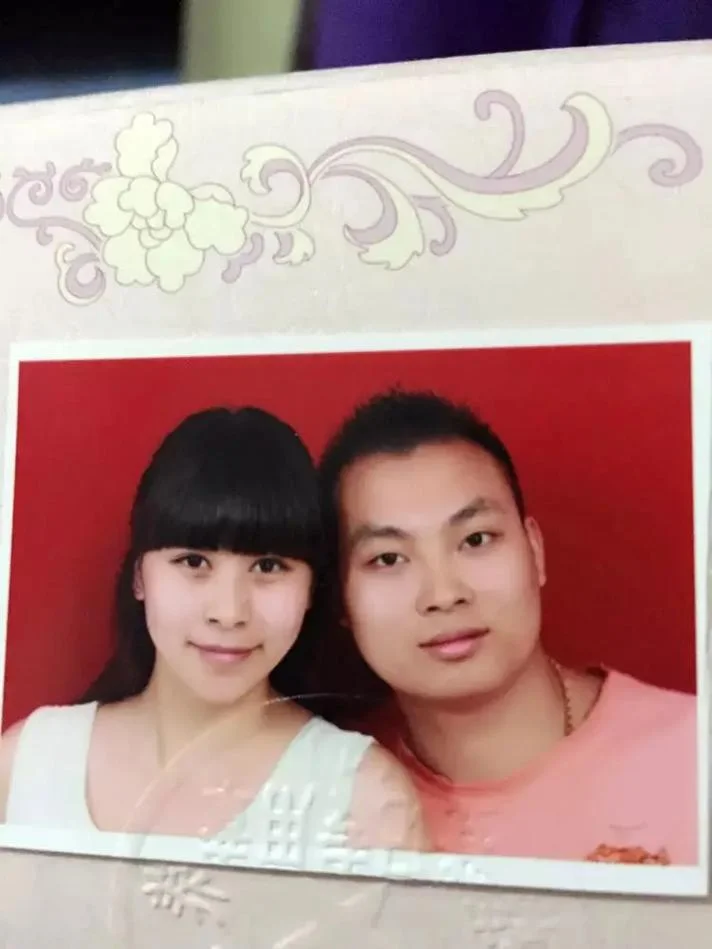 梦见死去的丈夫回来了_1
