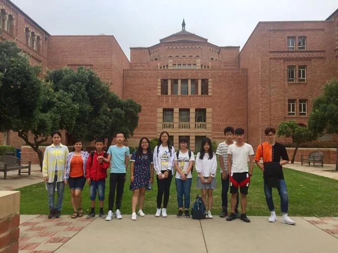 美国大学生夏令营_2