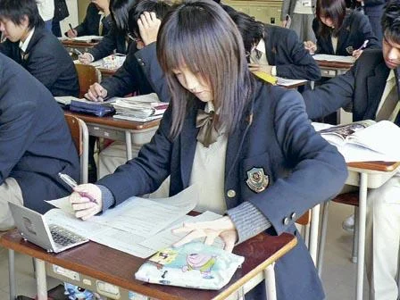 去日本留学会被排斥么_2