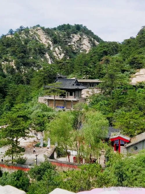 北镇医巫闾山景点-北镇医巫闾山景点