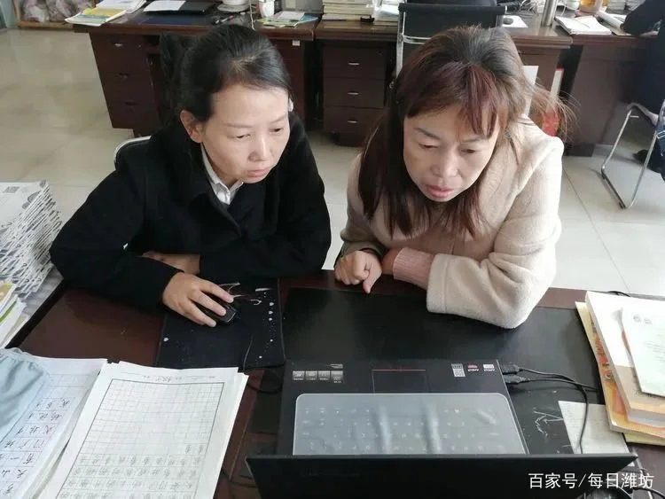 新纪元是谁写的_2