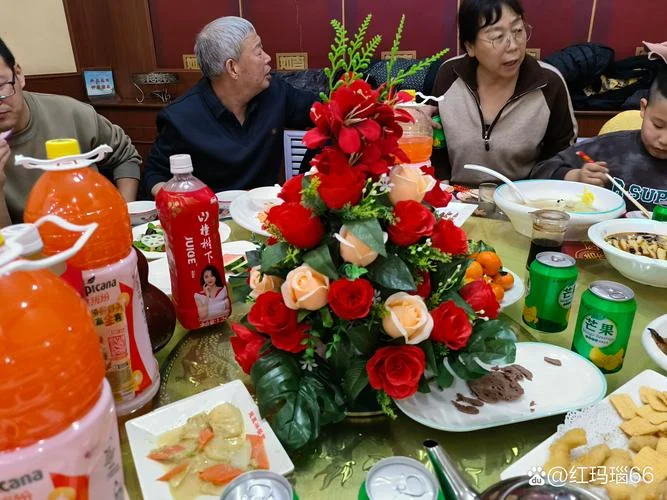 梦见亲戚朋友聚在一起-亲友相聚之梦