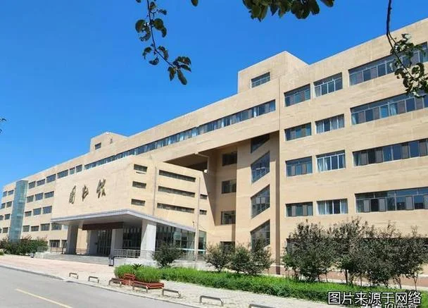 内蒙古科技大学多少亩_1