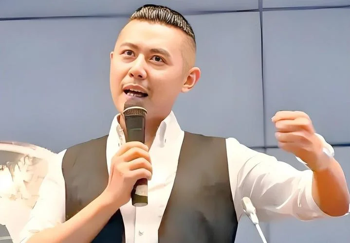 大冰写的希有先生是谁_2