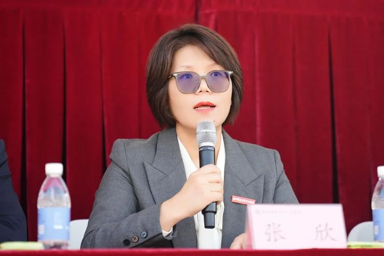 喀什市第一中学校长_2