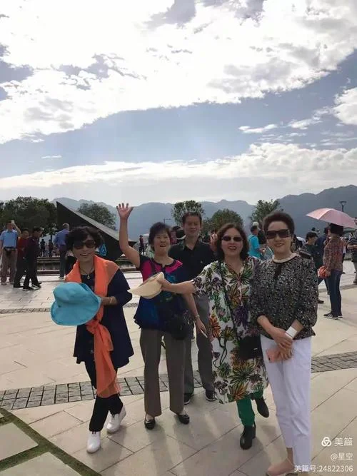 凤凰到恩施多少公里_1