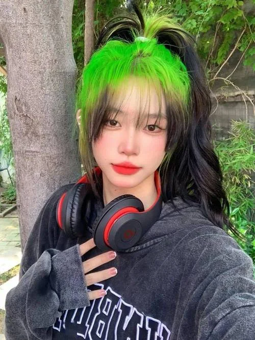 染发爆顶什么意思_2