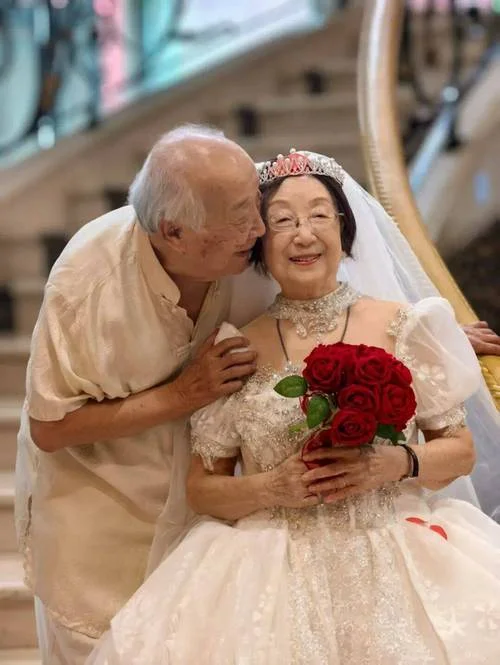 八十年婚龄叫什么婚_1