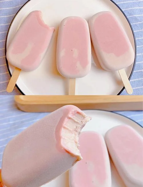 草莓冰淇淋怎么做视频-草莓冰淇淋制作教程