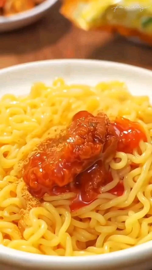 咸蛋黄风味拌面怎么做-咸蛋黄拌面制作方法