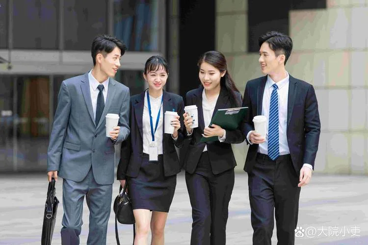 广告公司的员工是什么_2