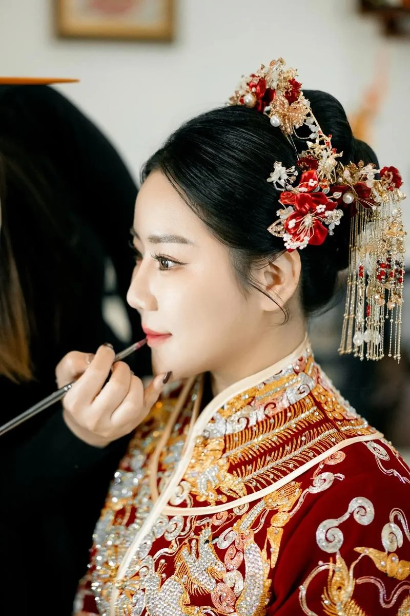 梦见发小结婚是什么意思-发小结婚梦寓意