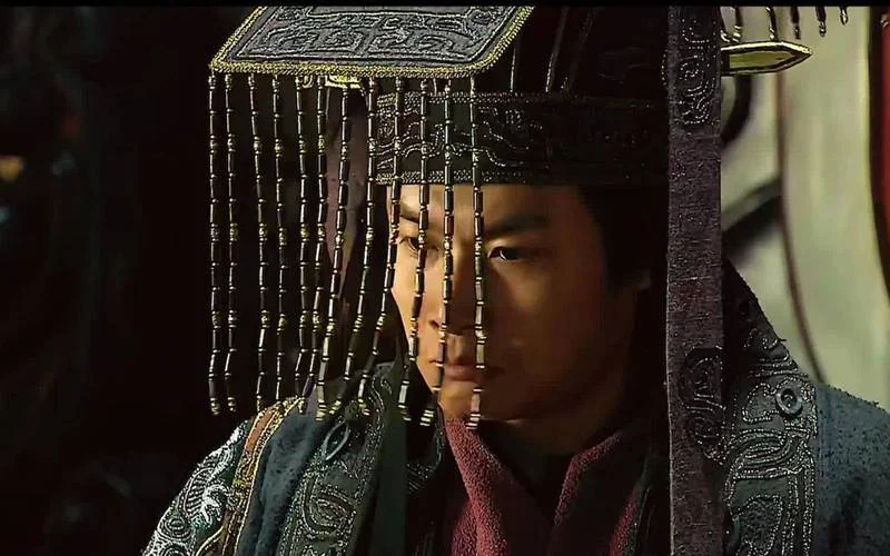 史上第一暴君胡亥结局_2