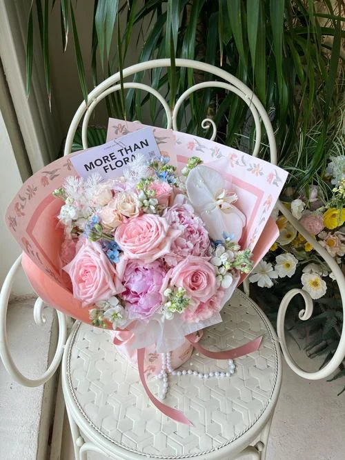 朋友结婚纪念日送什么花好-朋友结婚纪念日送花
