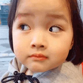 滑稽动态图小女孩出处_2