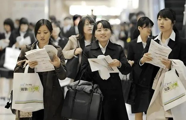 美国留学辽宁_1