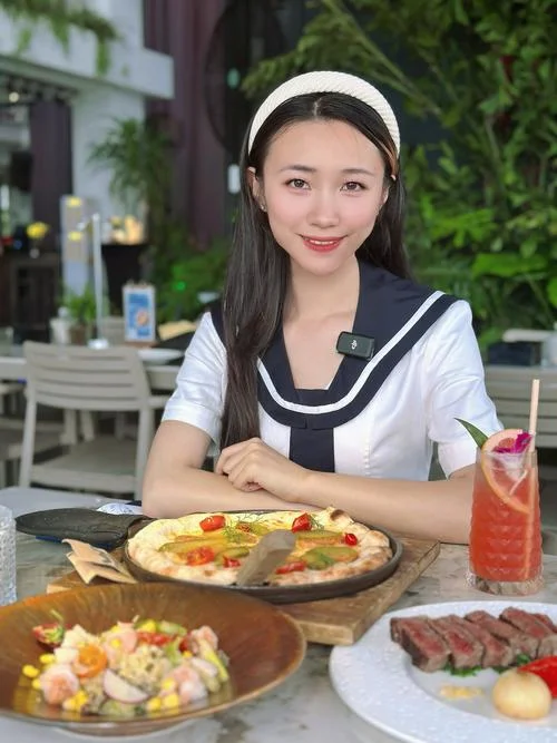 快餐车女演员叫什么_1
