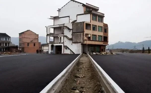 史上最牛钉子户案_1