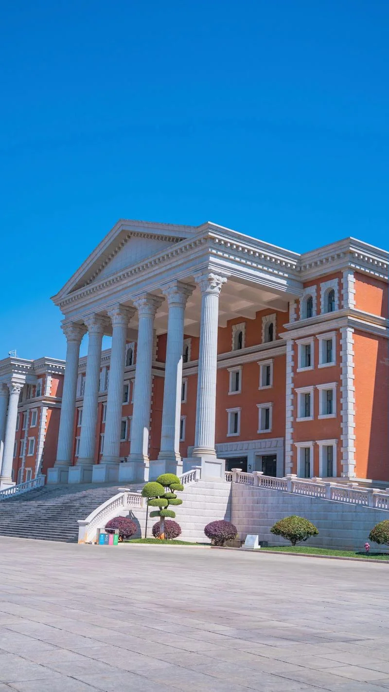 云南大学报考的人多吗-云南大学报考人数多