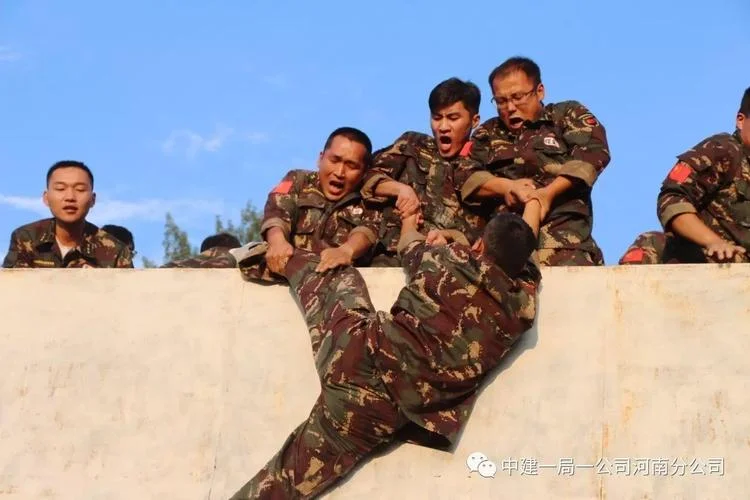 拓展训练游戏人墙感悟_2