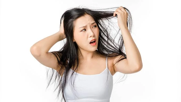 梦见吐头发_2