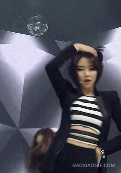 美女大神出处动态图_1