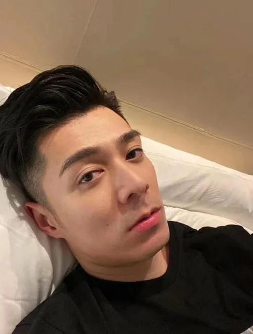 男人两边腮骨突出面相_2