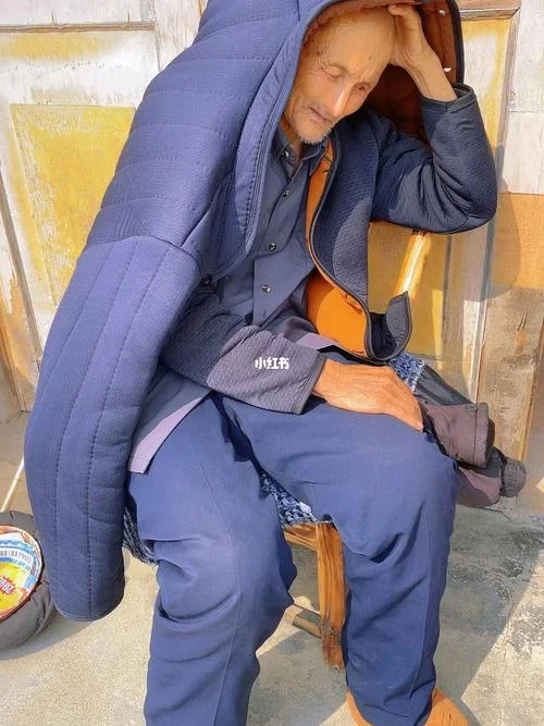 老人梦见自己孙子死了_2