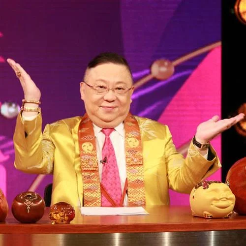 2016年运势李居明_2