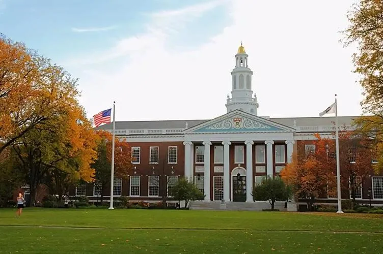 美国美国大学留学_1