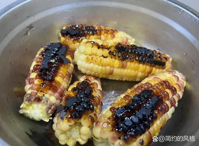 梦见烤玉米烤焦了_1