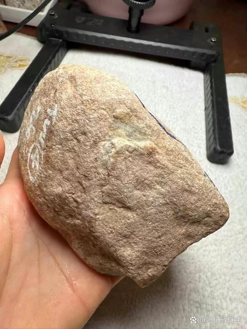翡翠原石历史简介图片_2