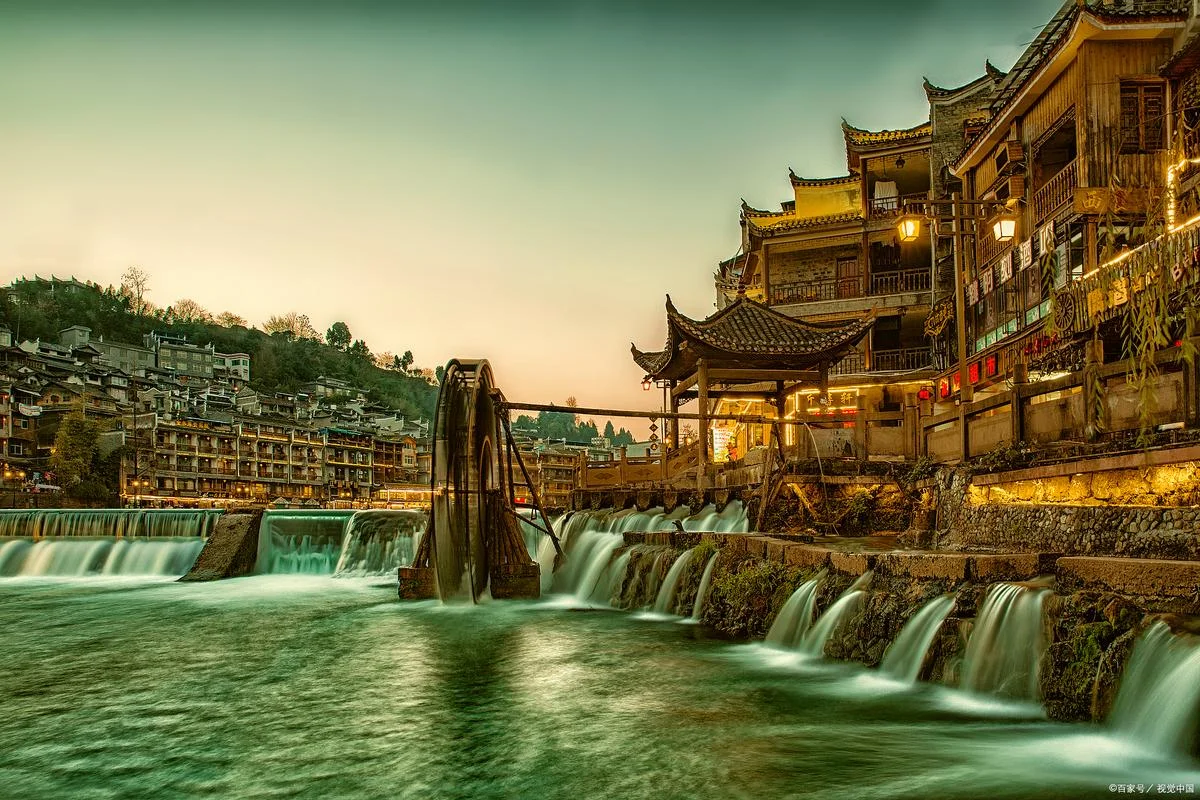 凤凰古城景点必去_2