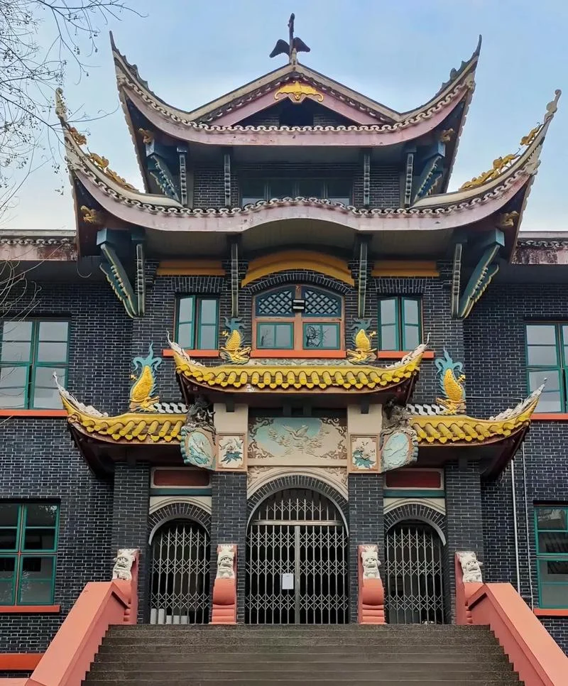 四川十大名牌大学_1