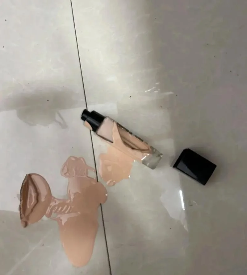 梦见化妆品水瓶打碎了_2