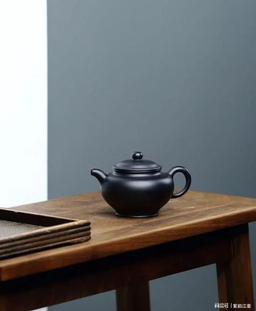 周公解梦梦见茶壶碎了-梦见茶壶破碎