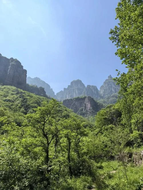 一天可以徒步多少公里_1