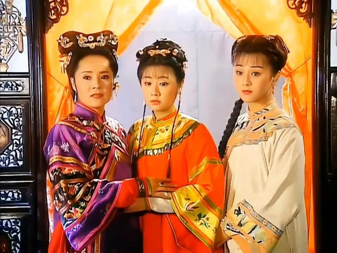 还珠格格1是哪年上映_2