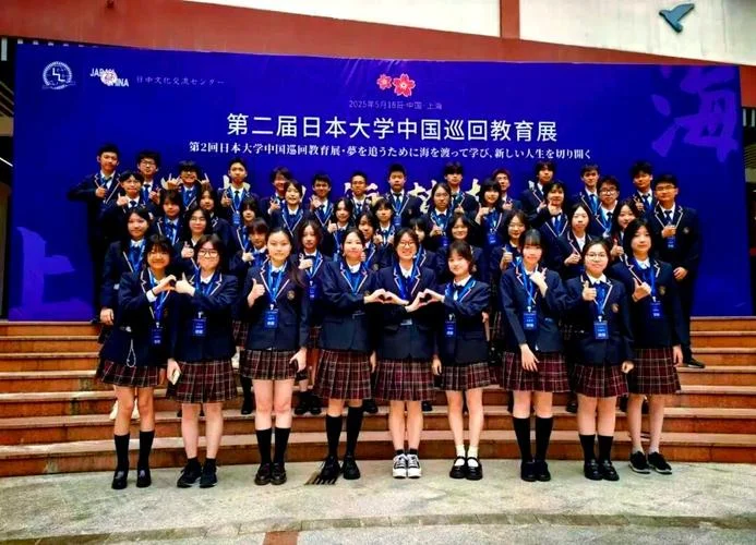 上海文来中学国际部_2