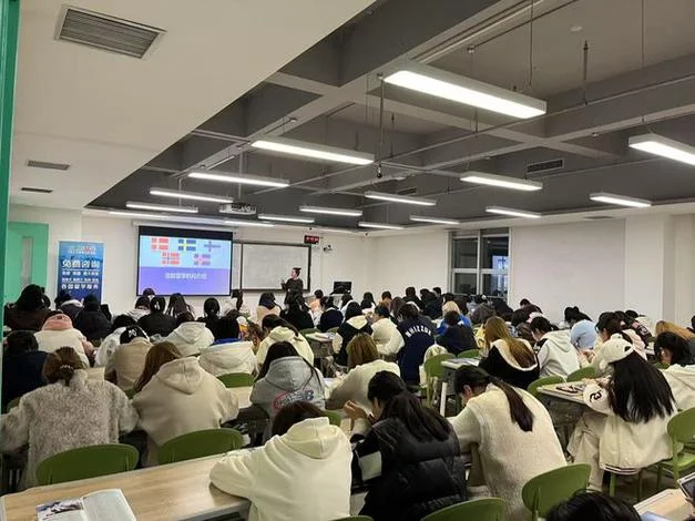 郑州市出国留学中介_2
