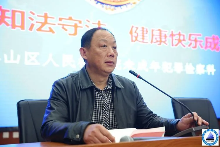 泰安泰山中学空乘招生-泰安泰山中学空乘招生